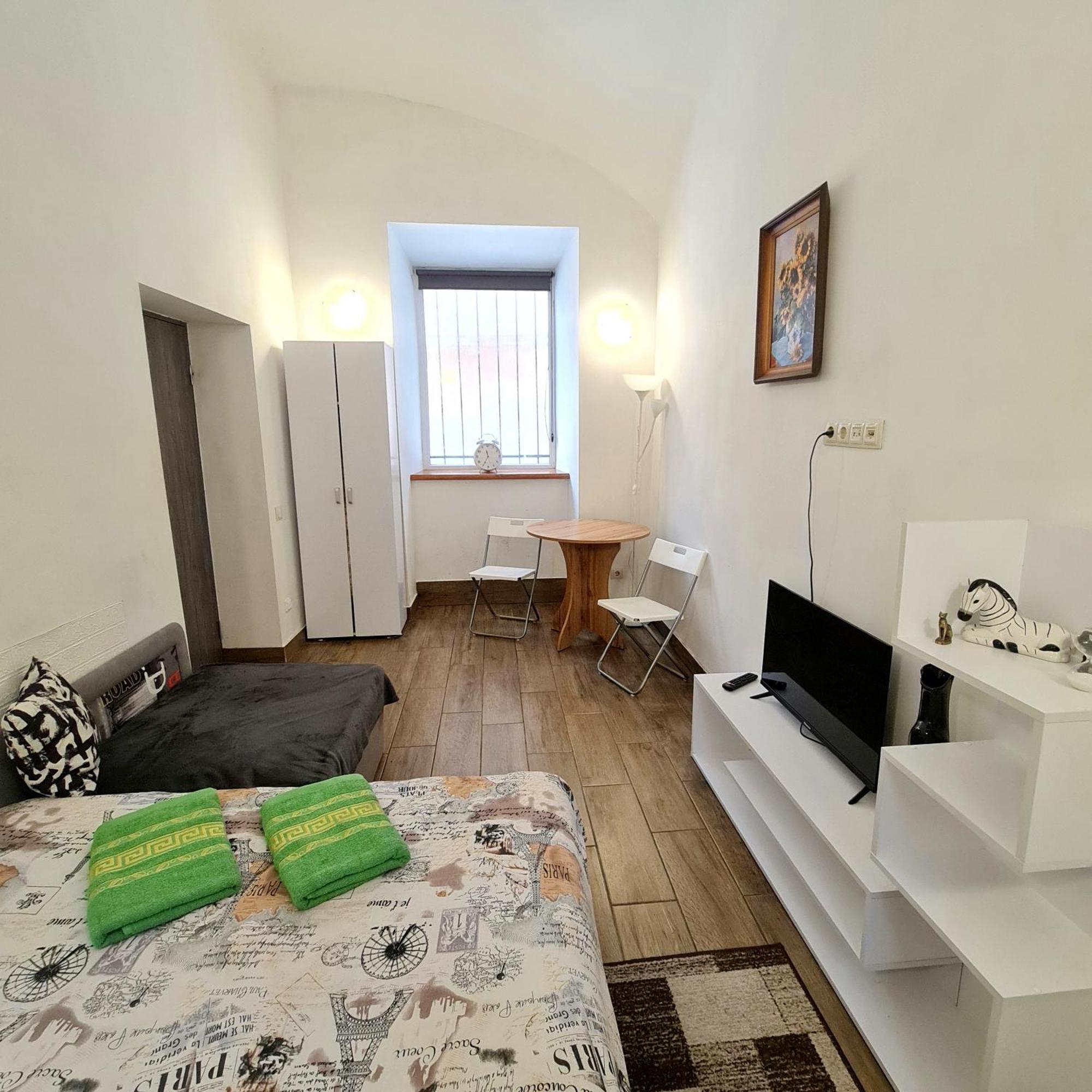 Личаківська 4 Lägenhet Lviv Exteriör bild